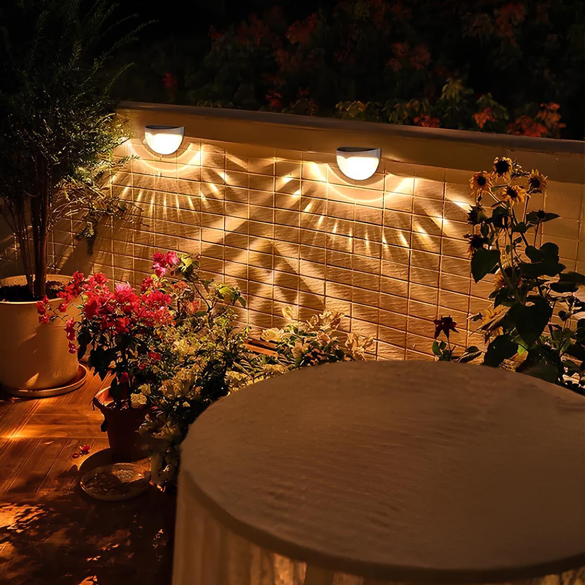 Solar Outdoor Wall Lamp for Patio and Fence