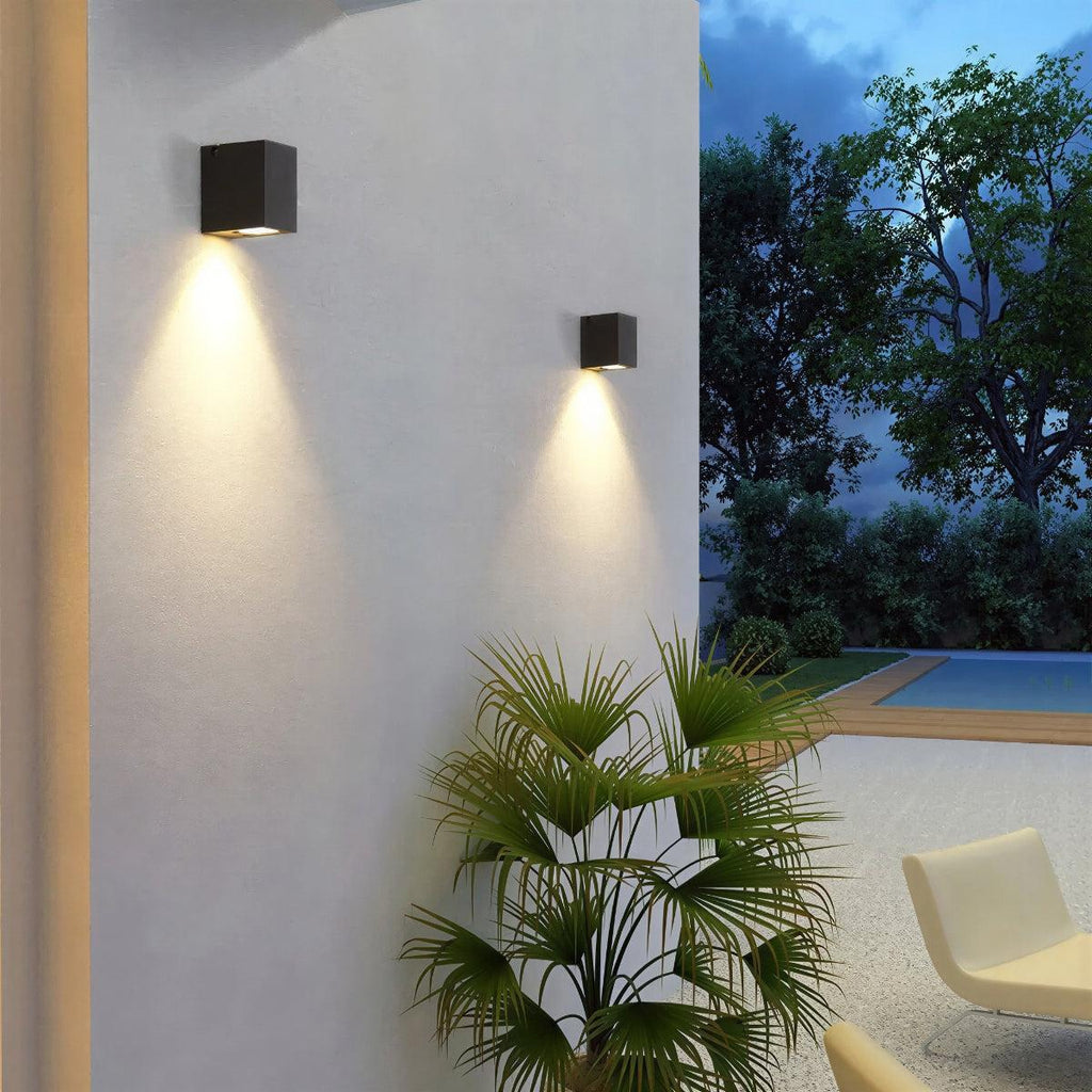 Outdoor Wall Mount Spotlight