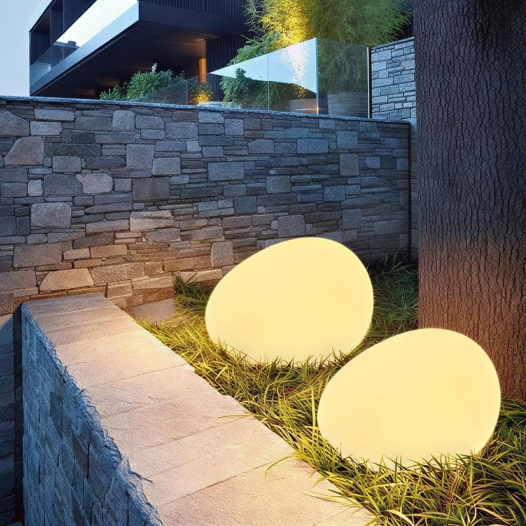 Solar Stone Rock Garden Light