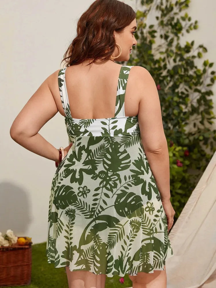 Printed Swim Skirt Set In Plus Size