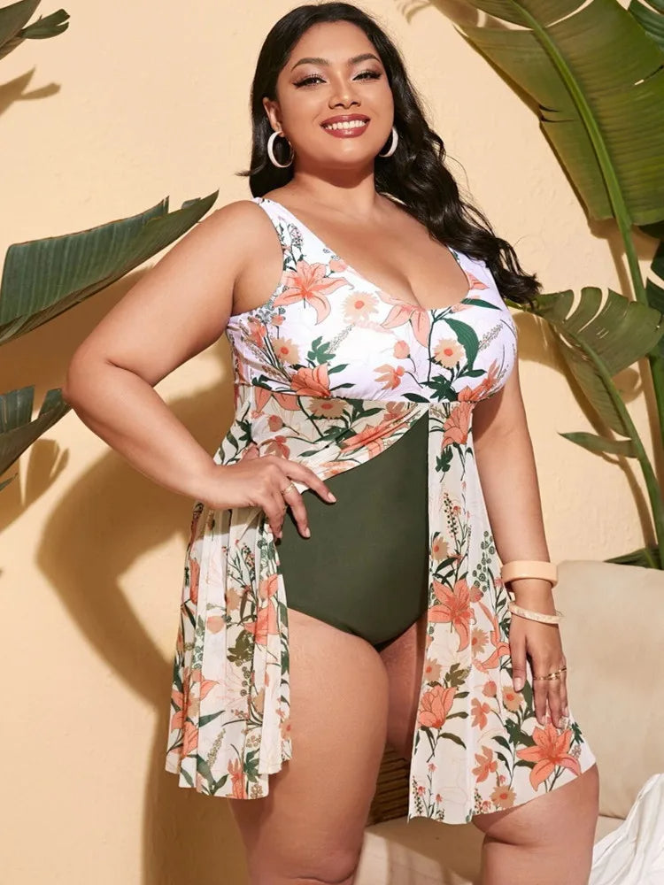 Printed Swim Skirt Set In Plus Size