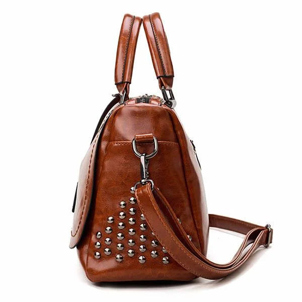 soft-leather-shoulder-bag-women-luxury-crossbody-handbag-everyday-purse-img5.webp