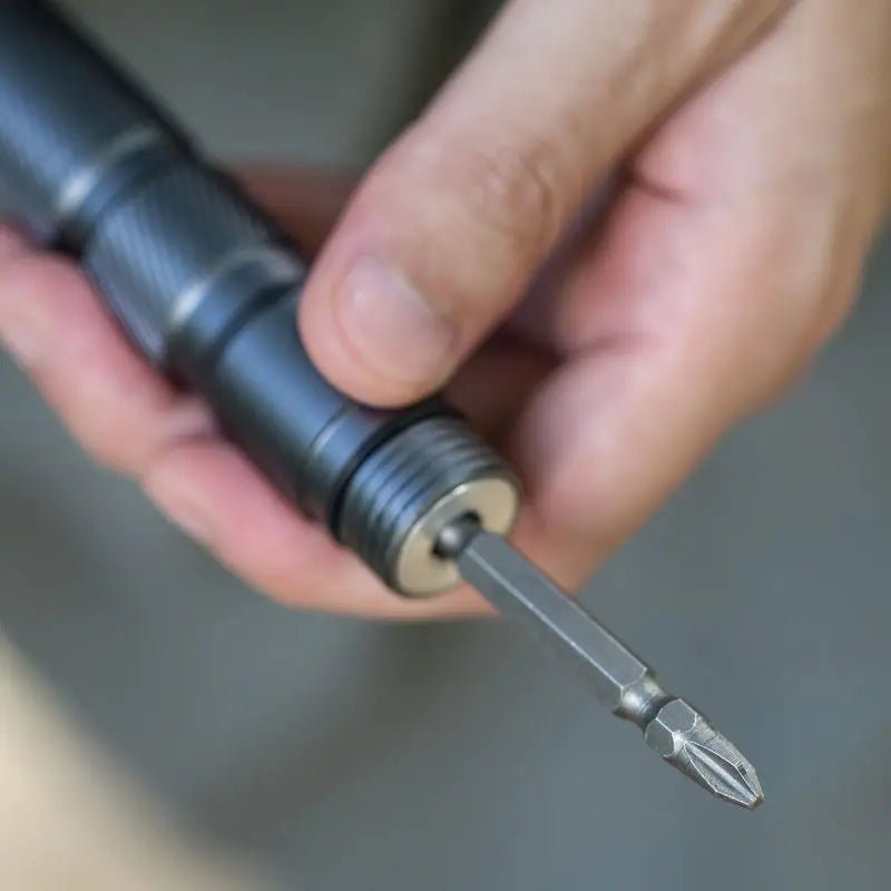 tactical-hiking-pole-multi-tool-survival-staff-for-camping-emergency-img4.webp