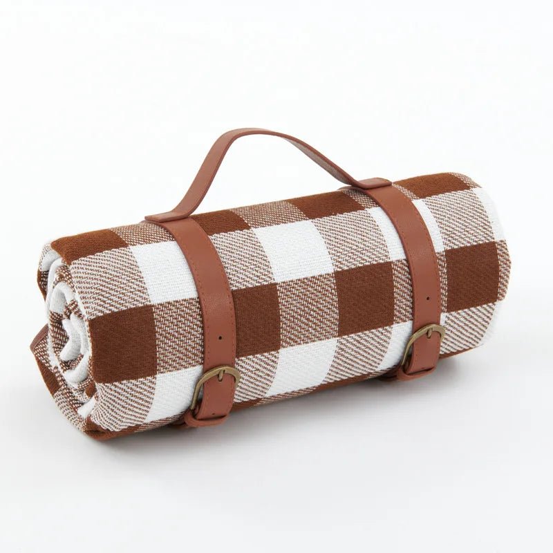 waterproof-checkered-picnic-blanket-with-carry-strap-outdoor-mat-img12.webp