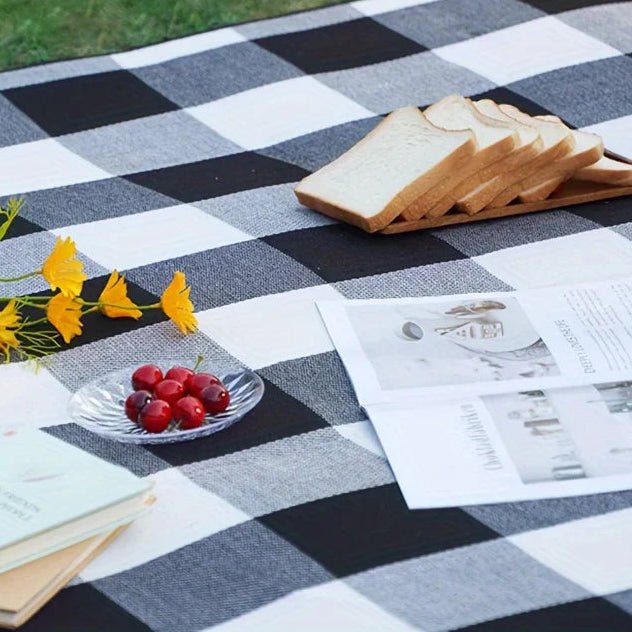 waterproof-checkered-picnic-blanket-with-carry-strap-outdoor-mat-img3.webp