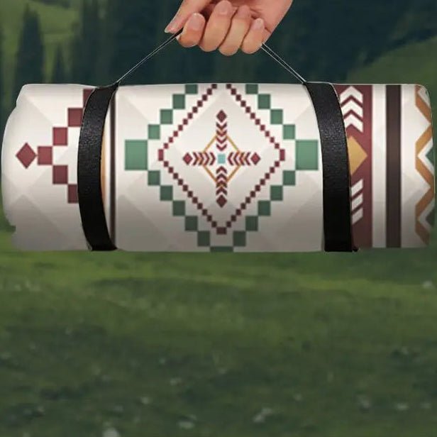 waterproof-outdoor-camping-blanket-portable-picnic-blanket-for-travel-img4.webp